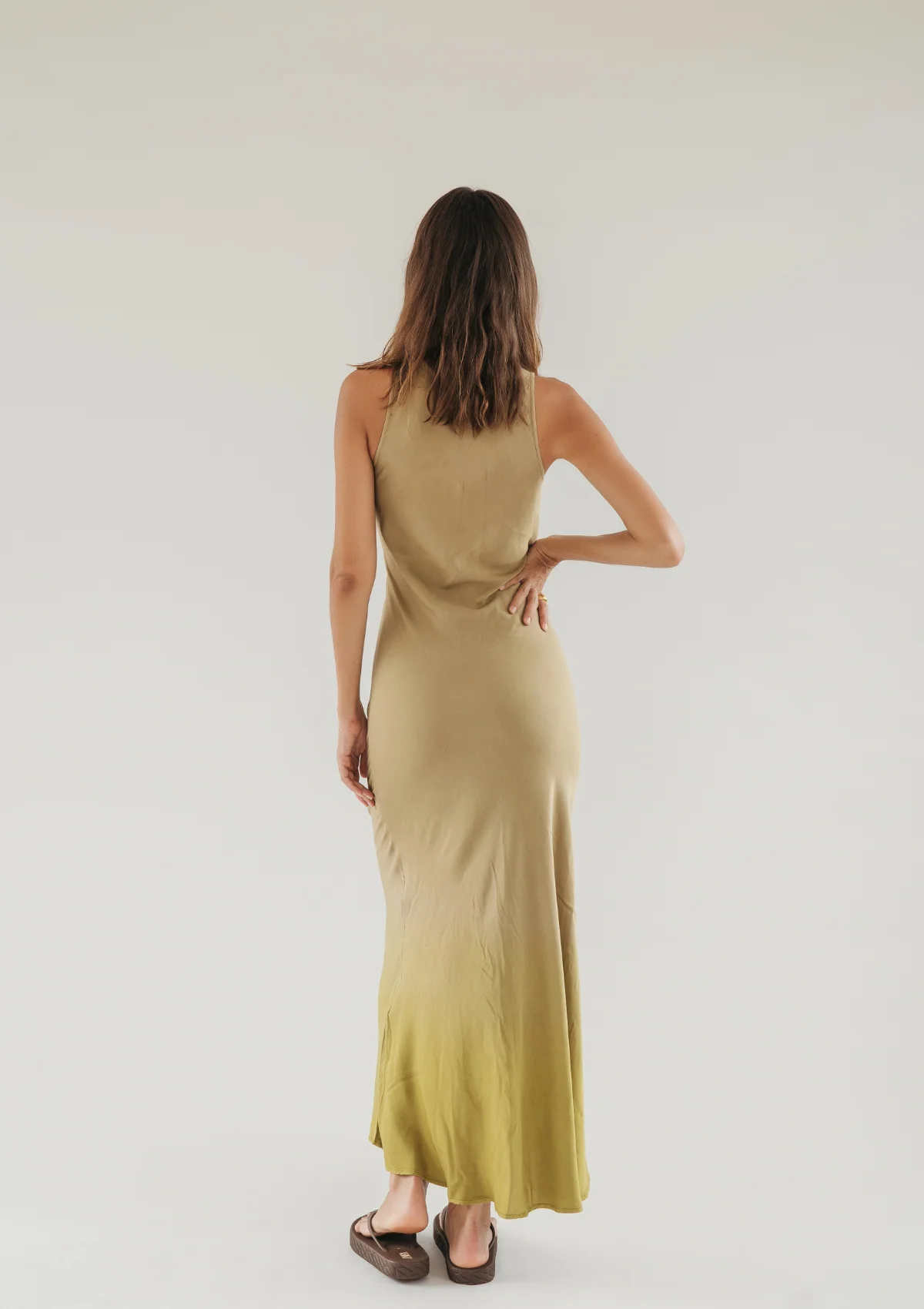 DELLA BIAS MAXI DRESS - CURRY/ OLIVE OIL - Image 4