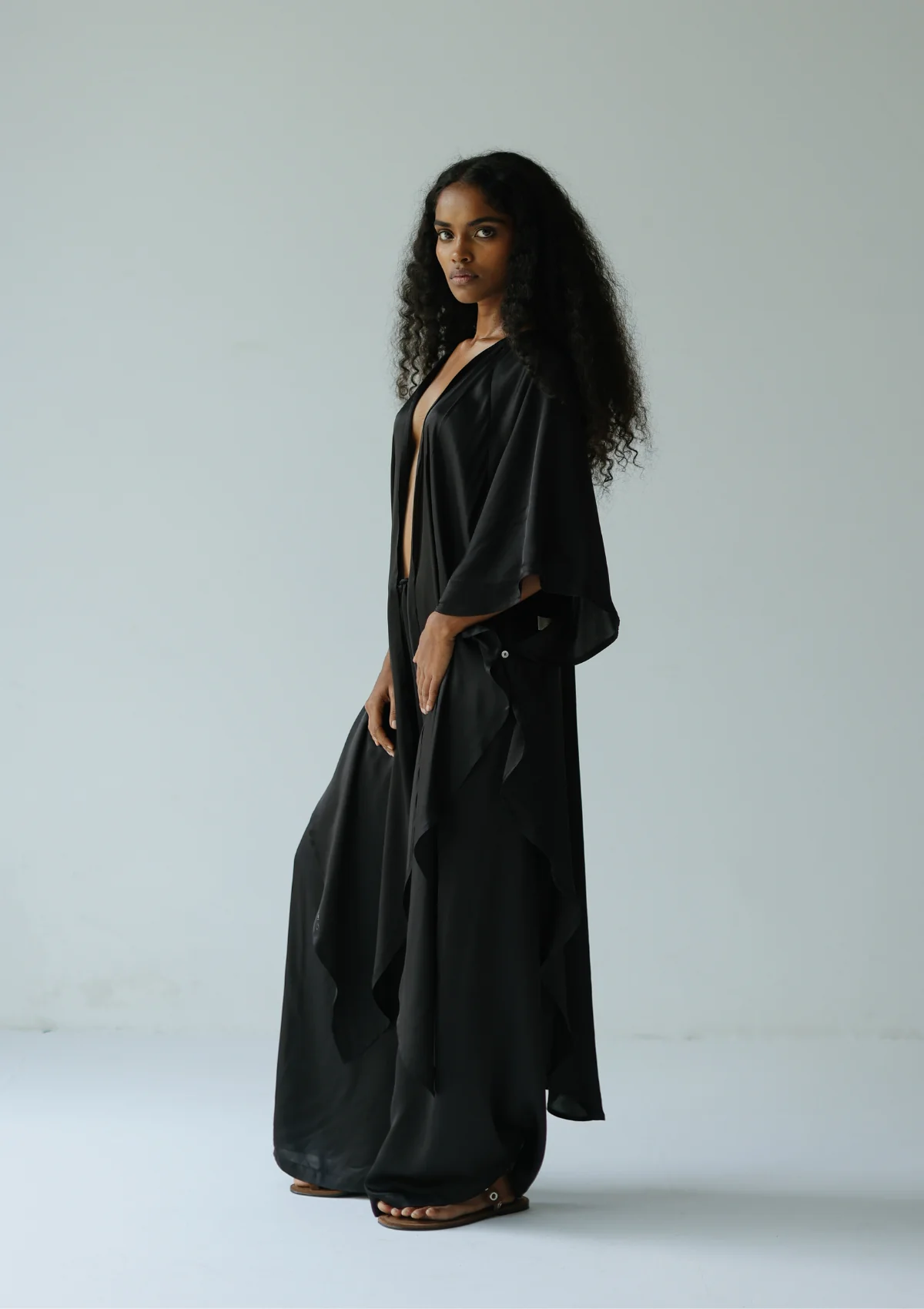 KARLA CAPE - Image 3