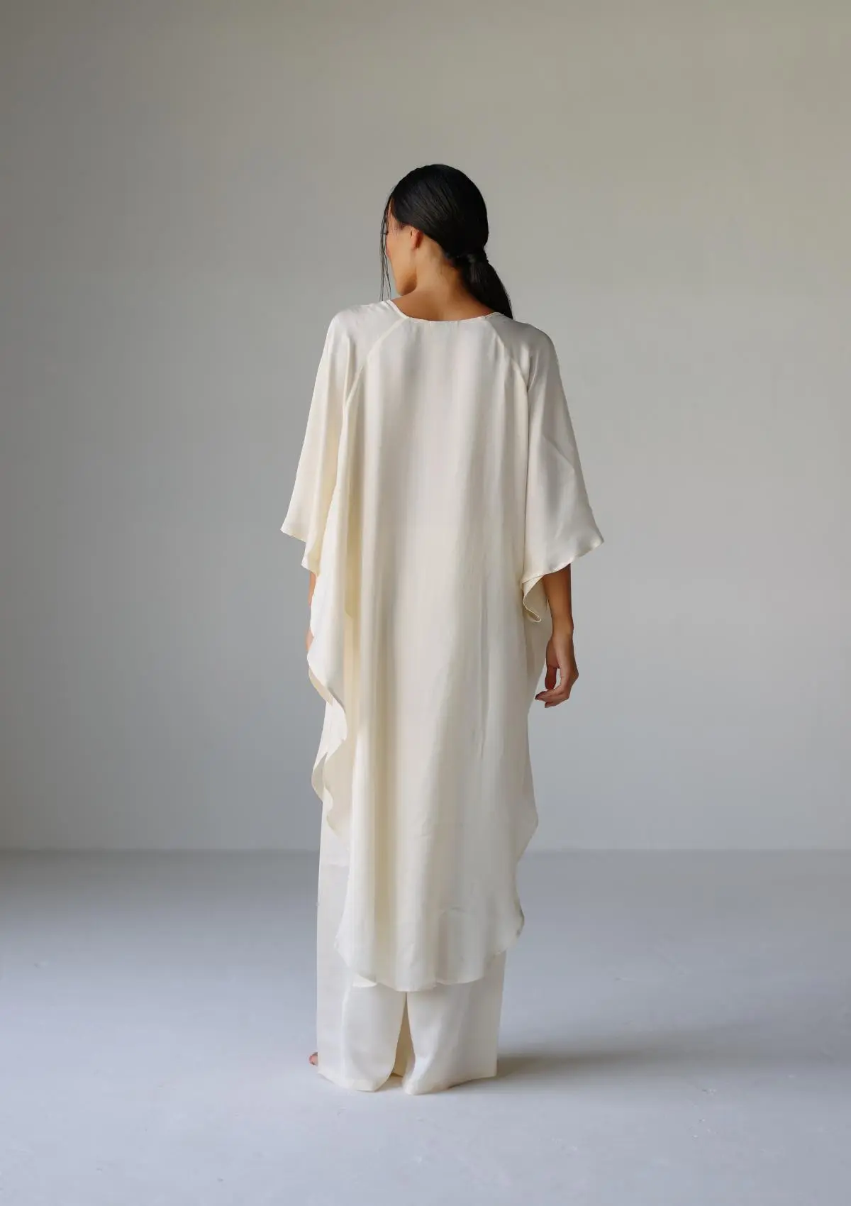 KARLA CAPE - Image 6