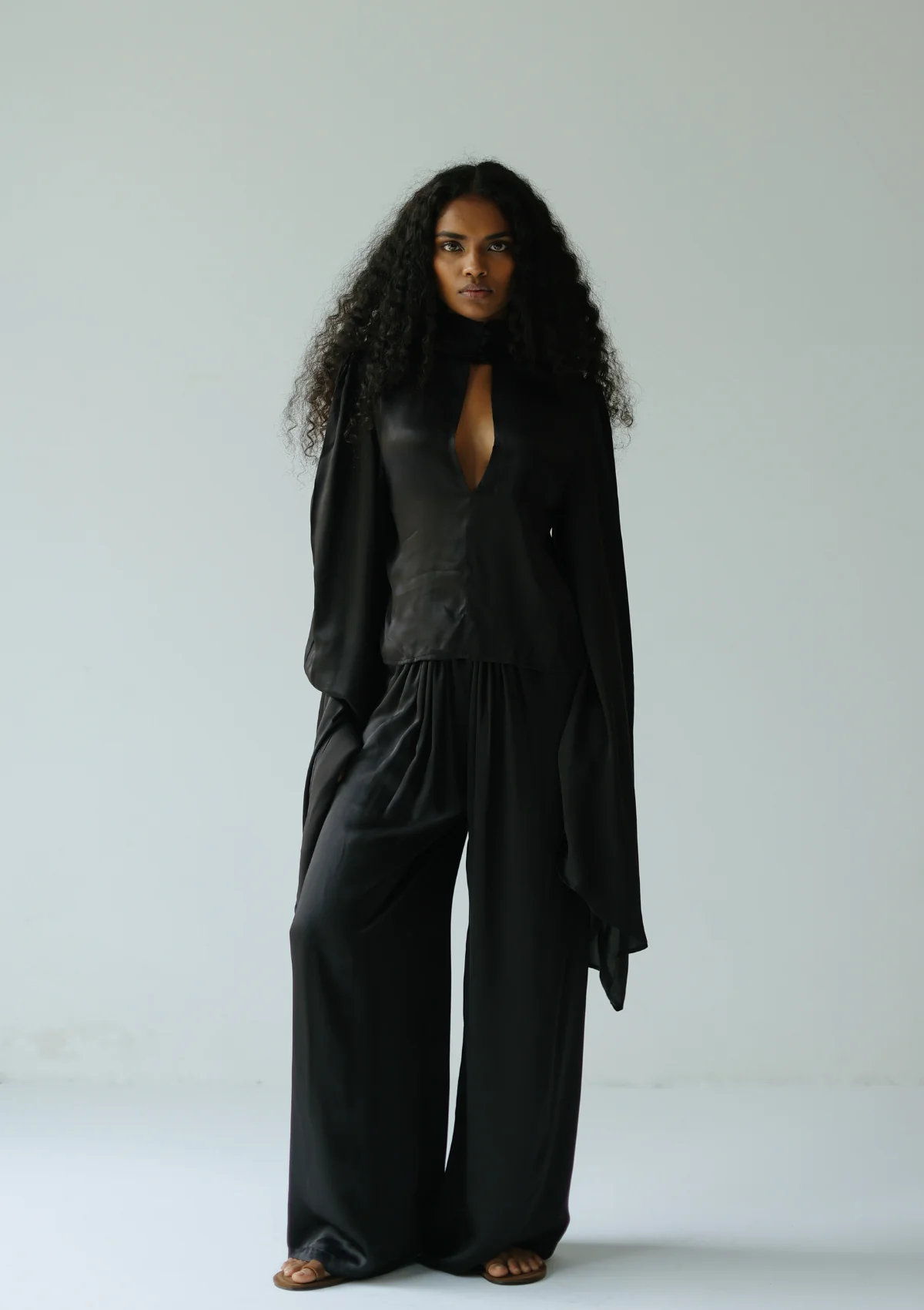 LERA TROUSER - Image 9