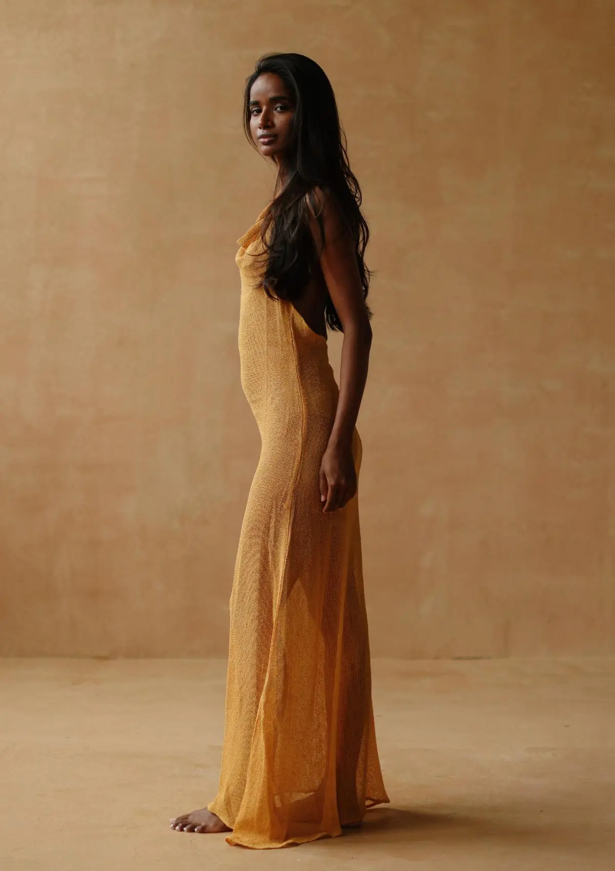 MARA HALTER DRESS - GOLDEN APRICOT - Image 5