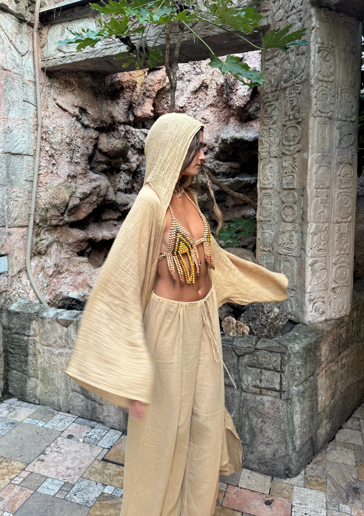 RHEA HOODED CAPE - Image 7